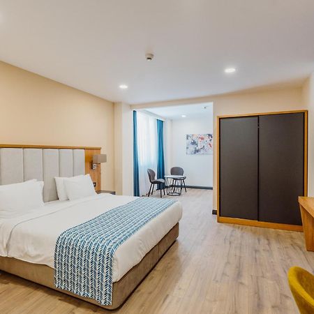 Best Western Plus Batumi Ngoại thất bức ảnh