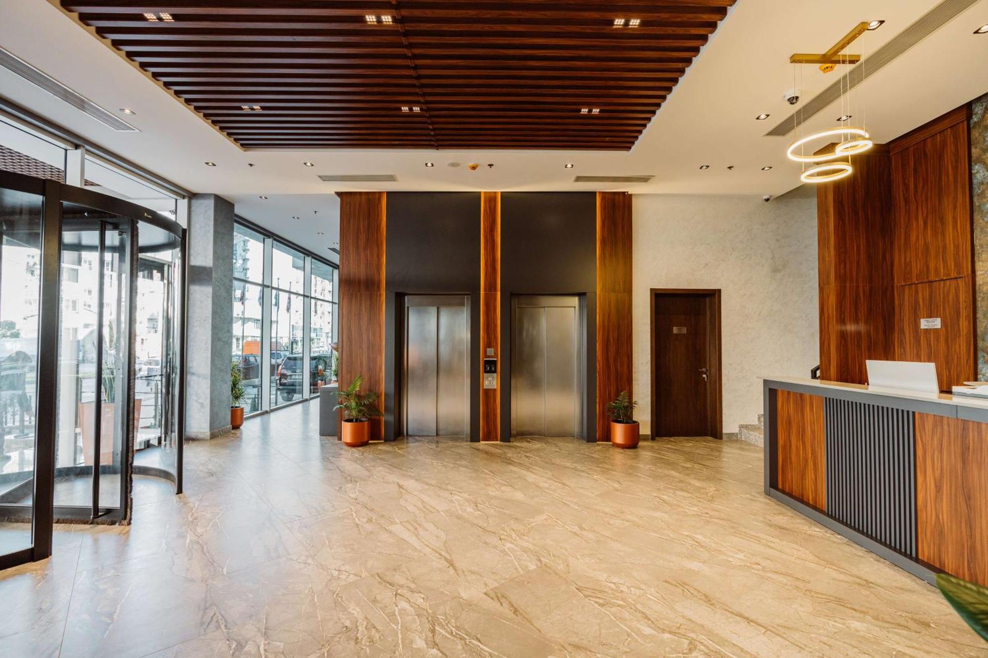 Best Western Plus Batumi Ngoại thất bức ảnh