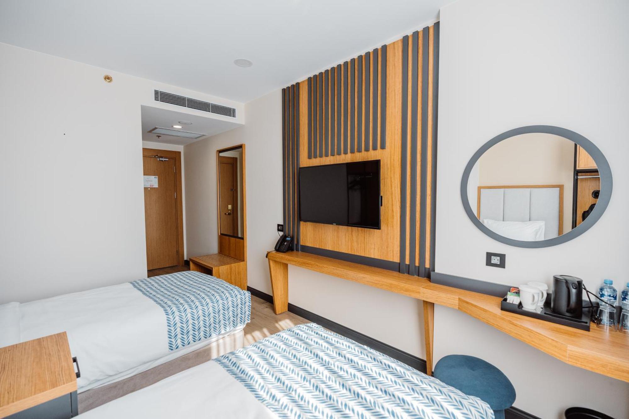Best Western Plus Batumi Ngoại thất bức ảnh