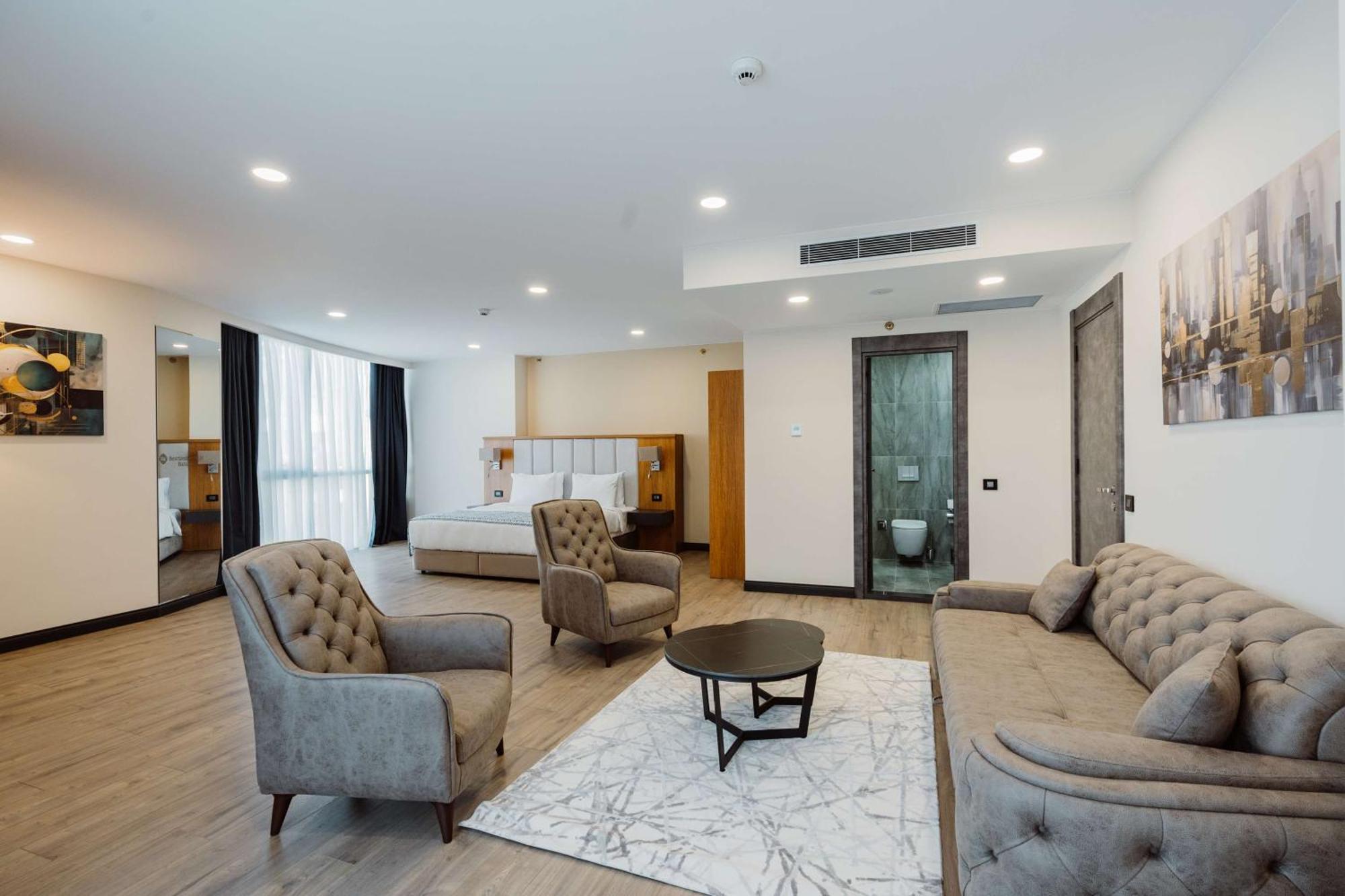 Best Western Plus Batumi Ngoại thất bức ảnh