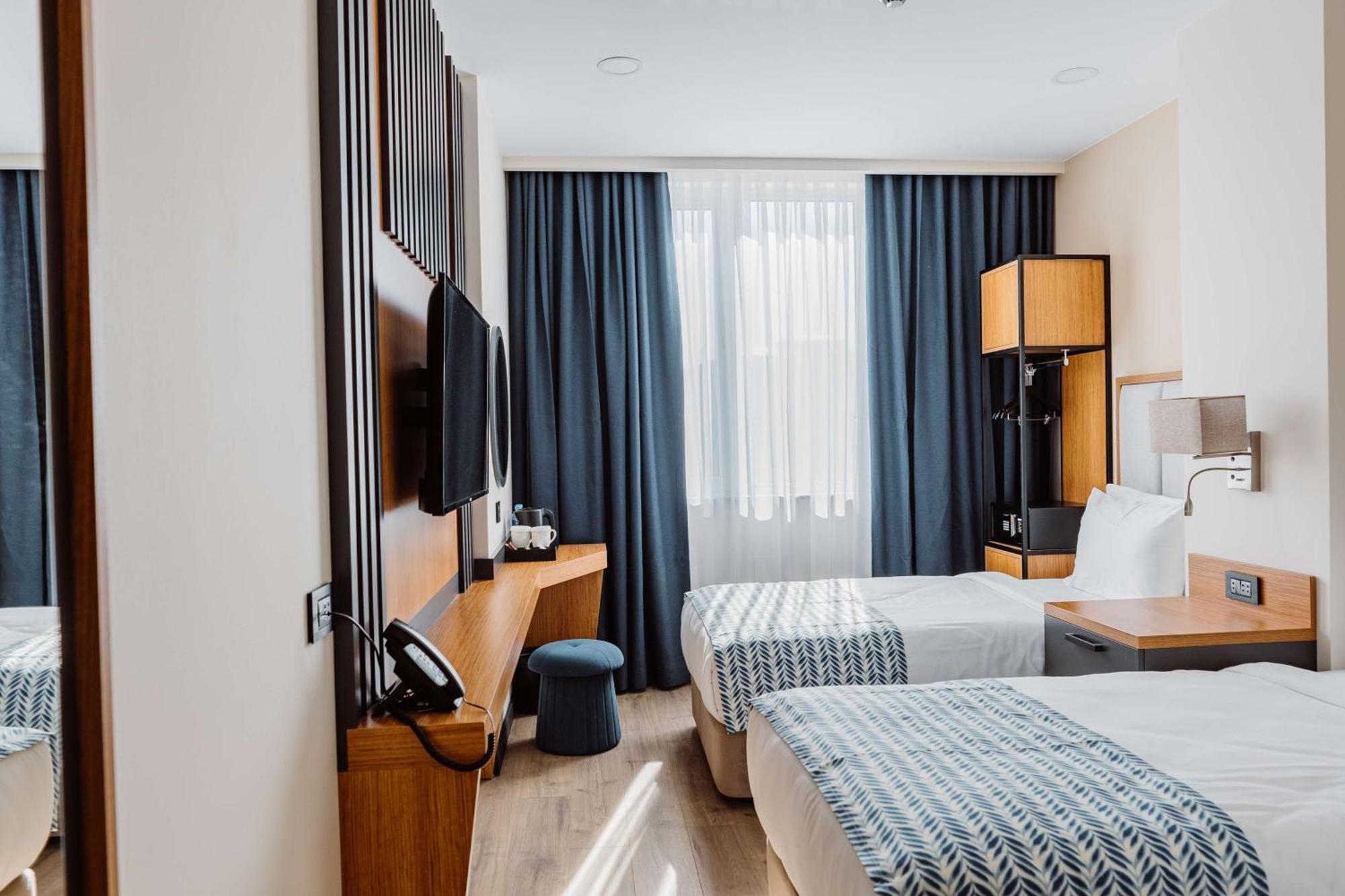 Best Western Plus Batumi Ngoại thất bức ảnh