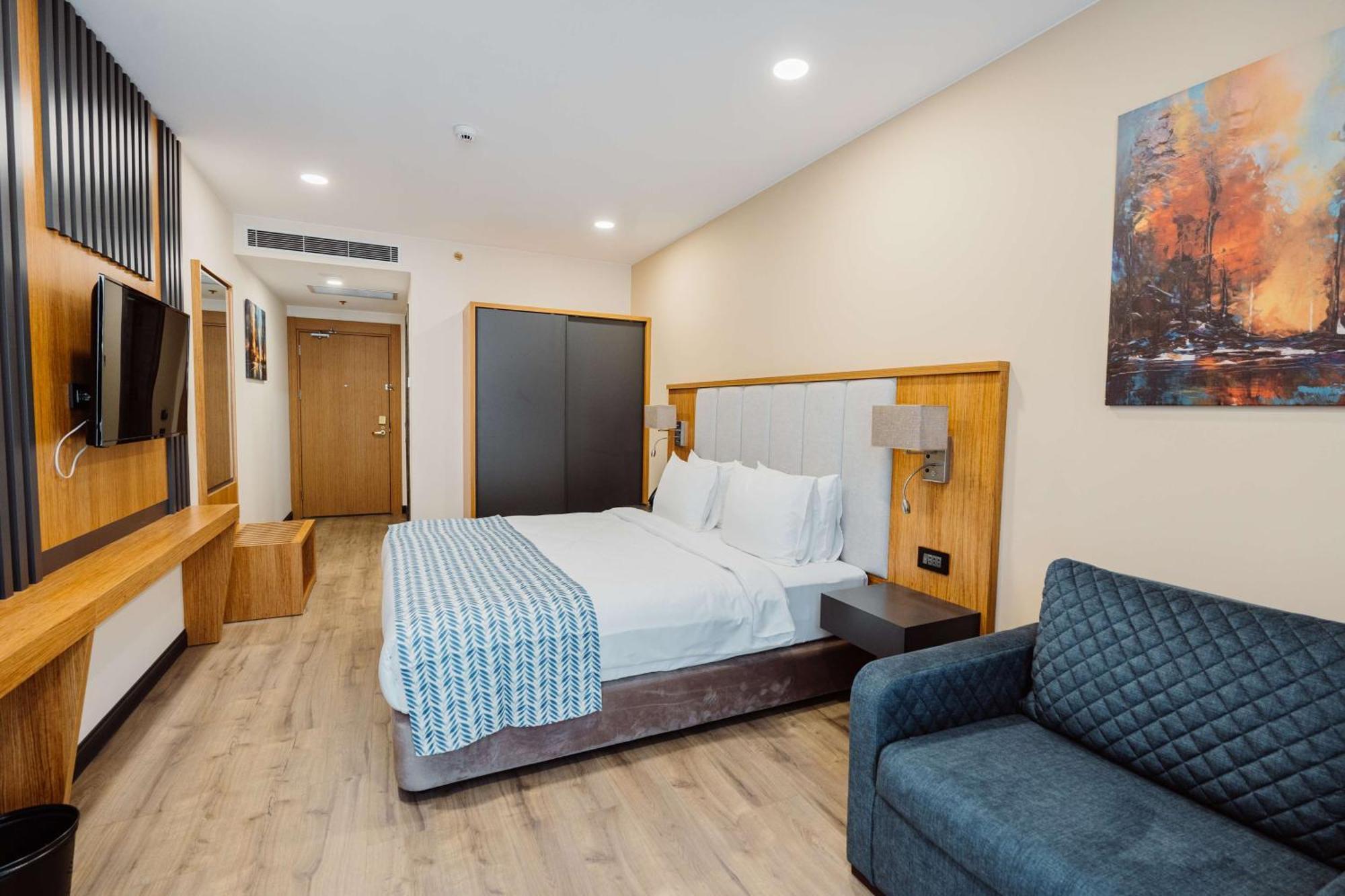 Best Western Plus Batumi Ngoại thất bức ảnh