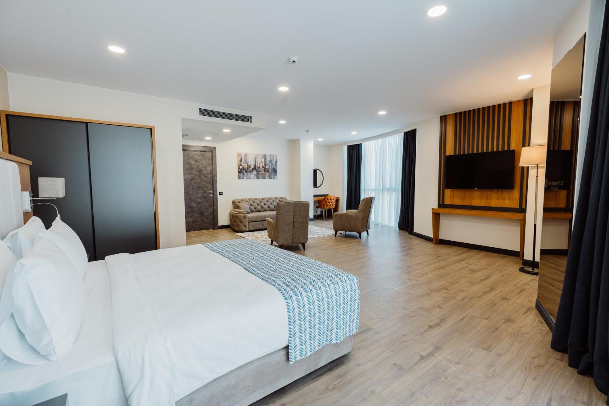 Best Western Plus Batumi Ngoại thất bức ảnh