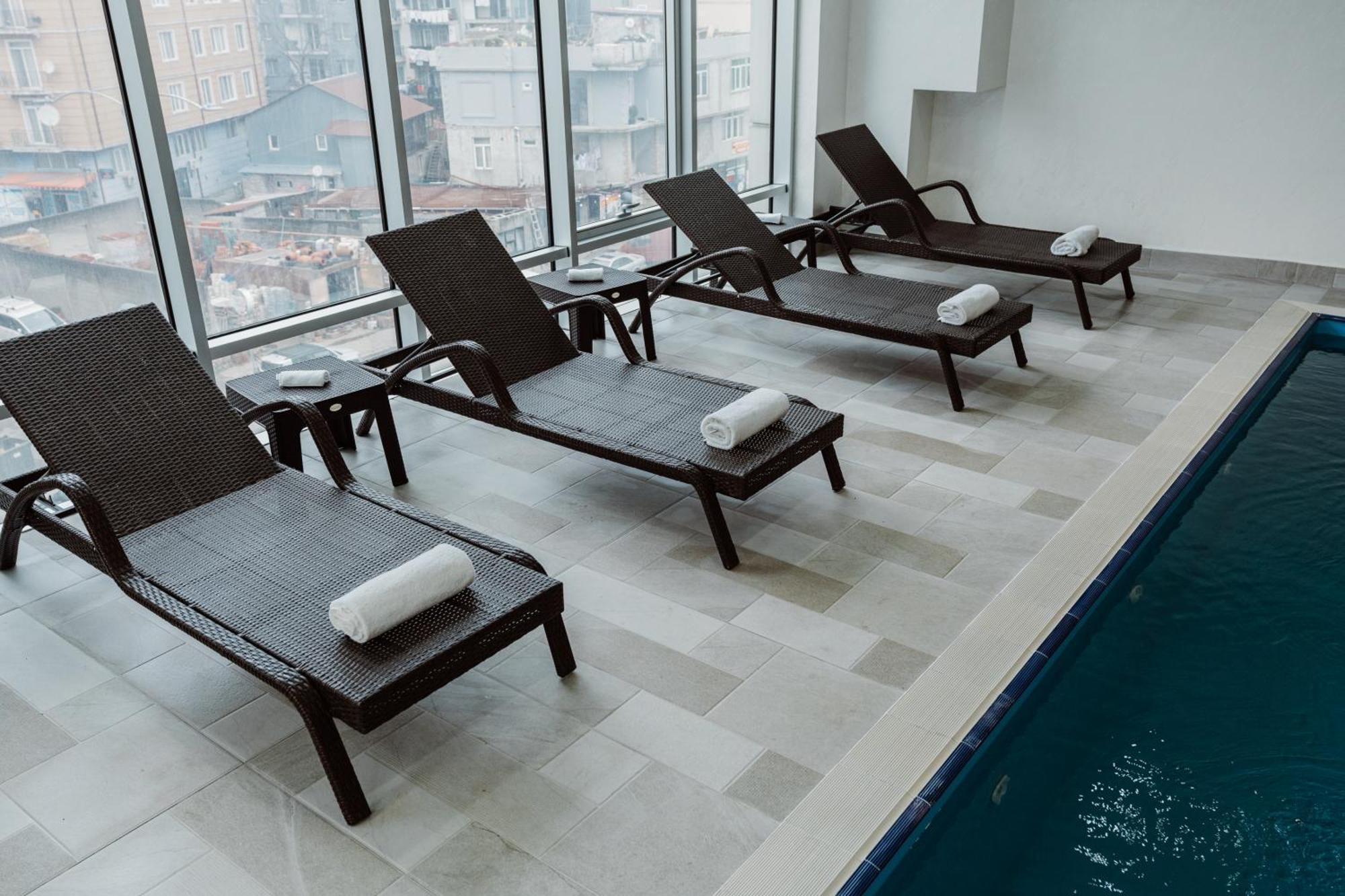 Best Western Plus Batumi Ngoại thất bức ảnh