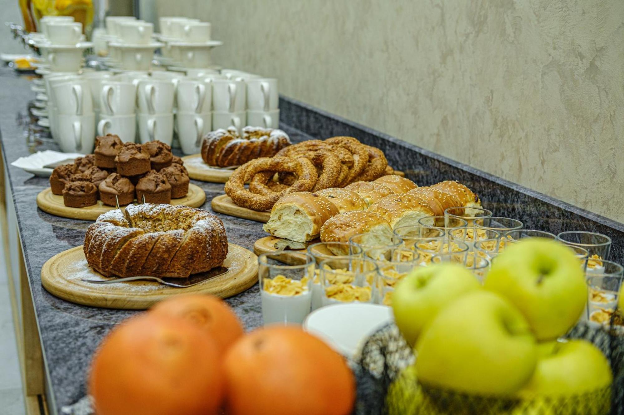 Best Western Plus Batumi Ngoại thất bức ảnh