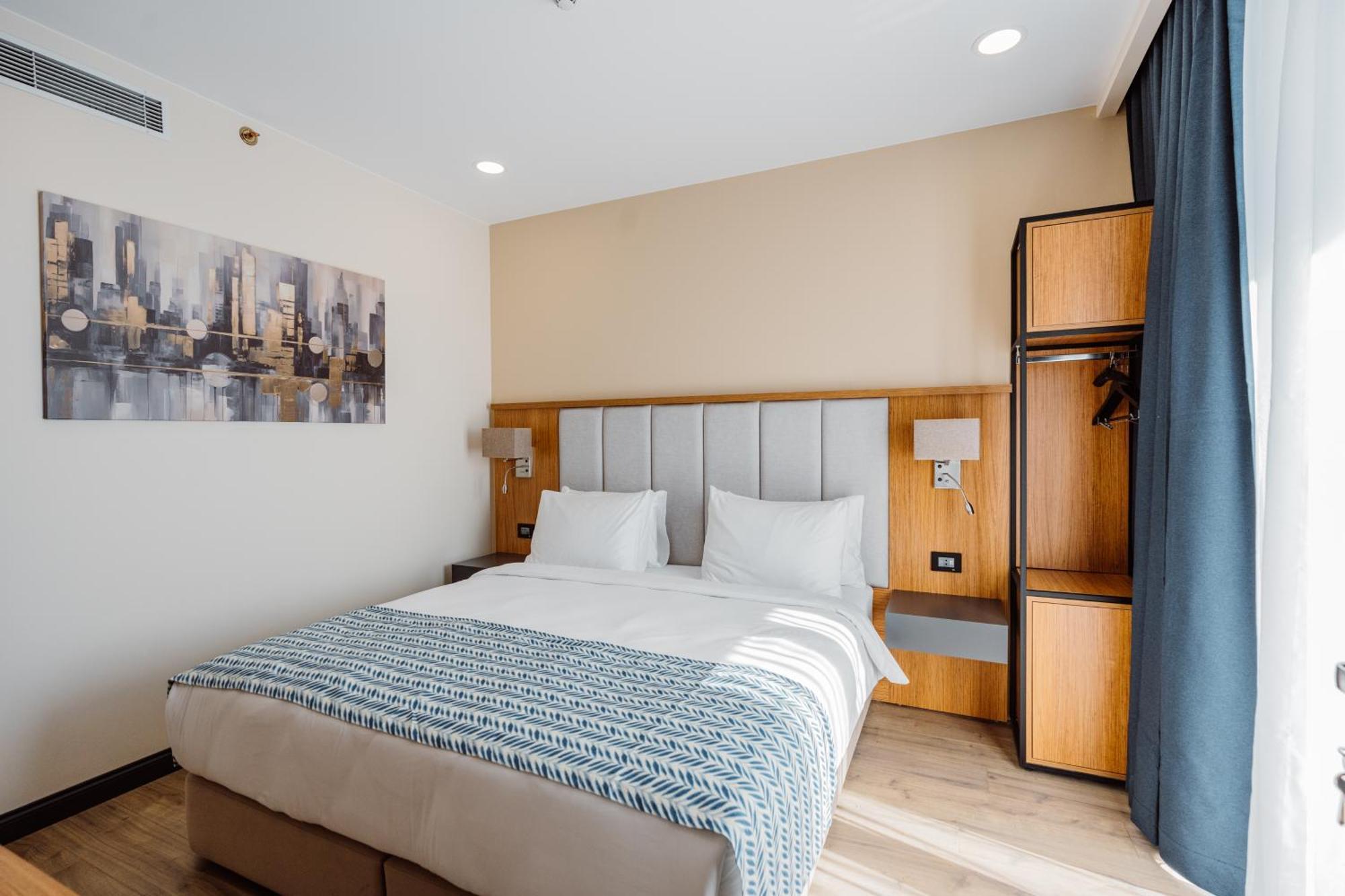 Best Western Plus Batumi Ngoại thất bức ảnh