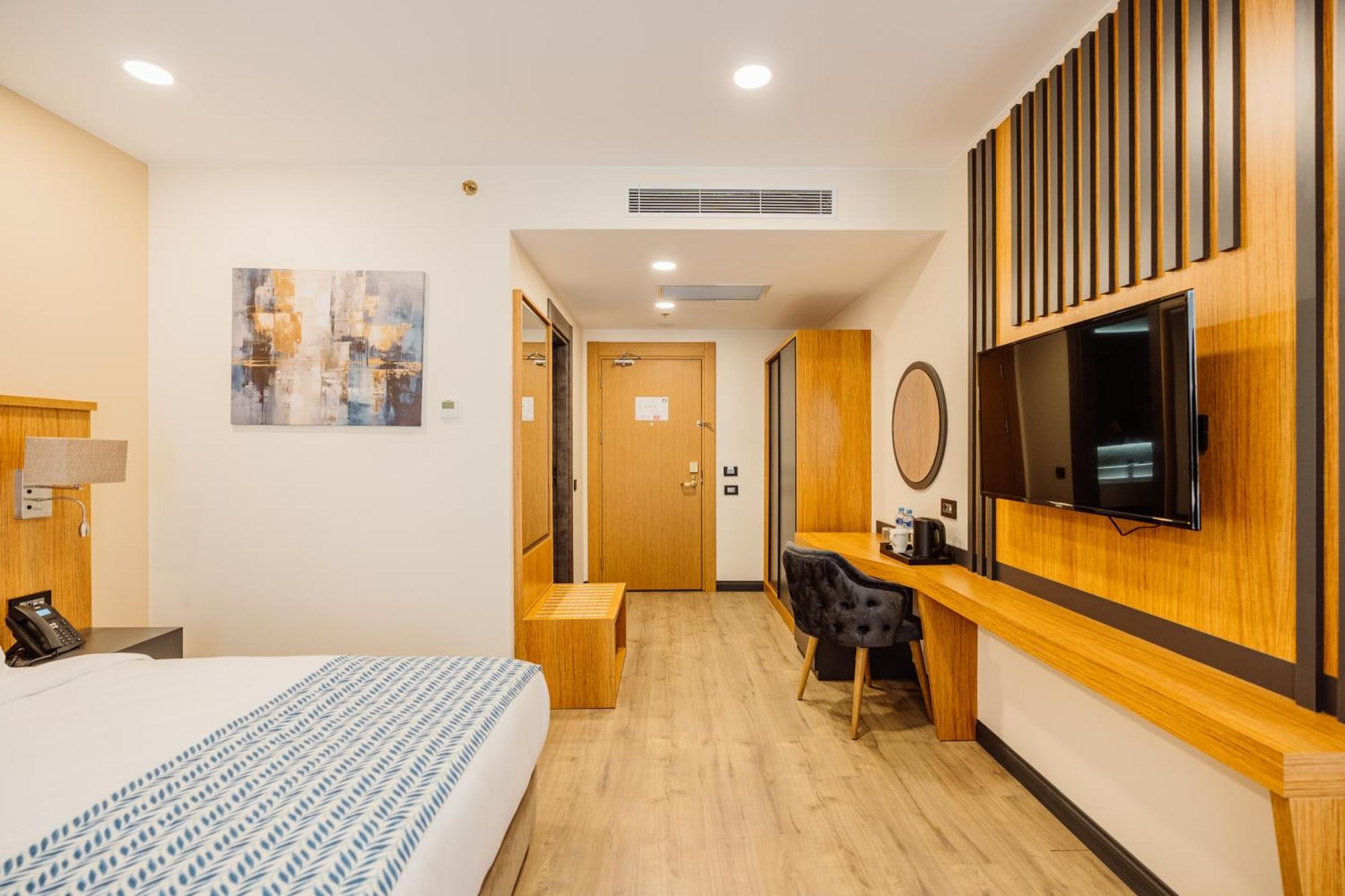 Best Western Plus Batumi Ngoại thất bức ảnh