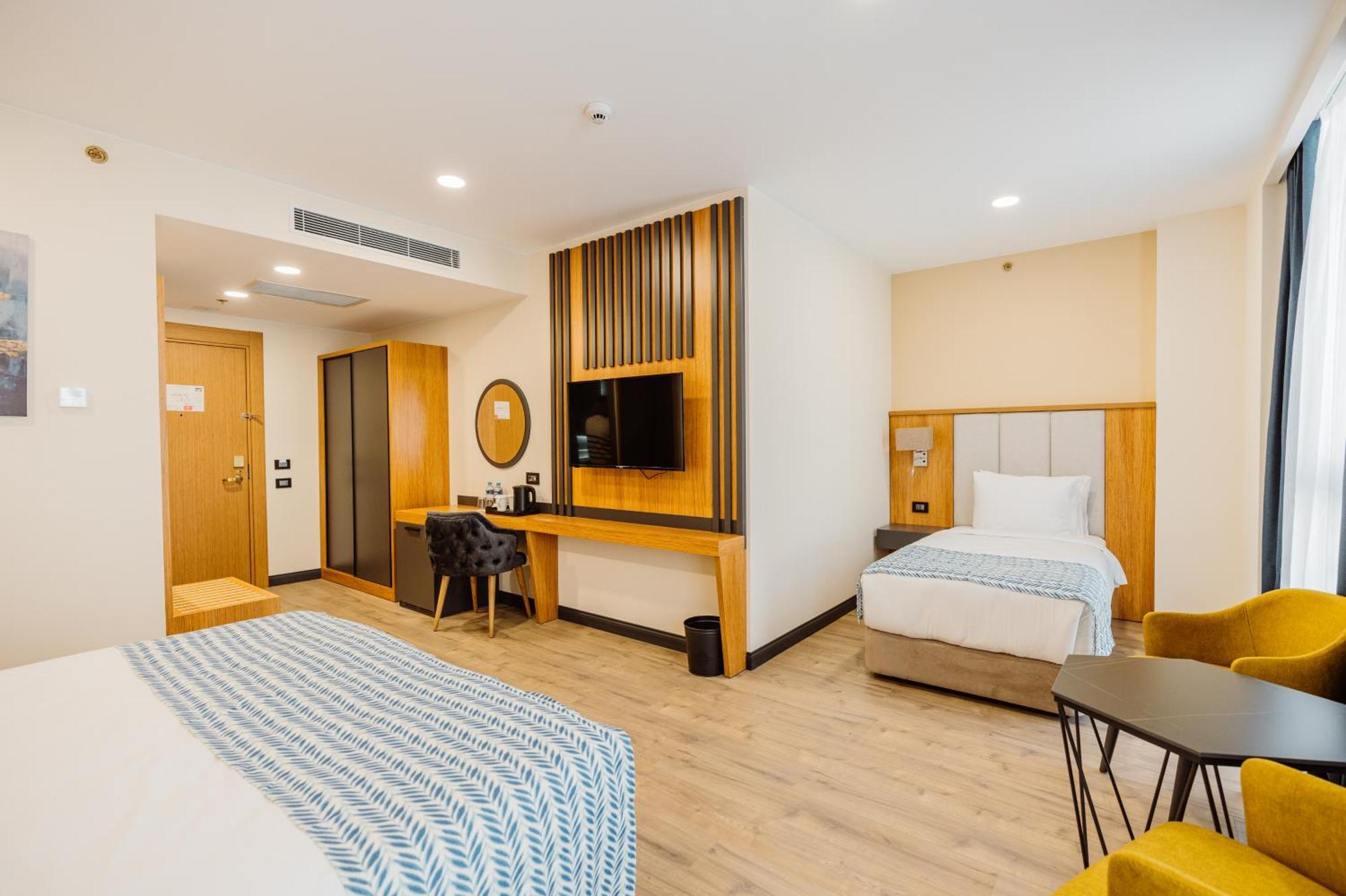Best Western Plus Batumi Ngoại thất bức ảnh